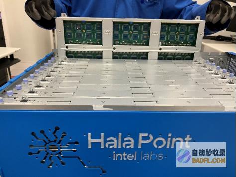 英特尔发布新一代神经拟态系统HalaPoint，11.5亿神经元，12倍性能提升