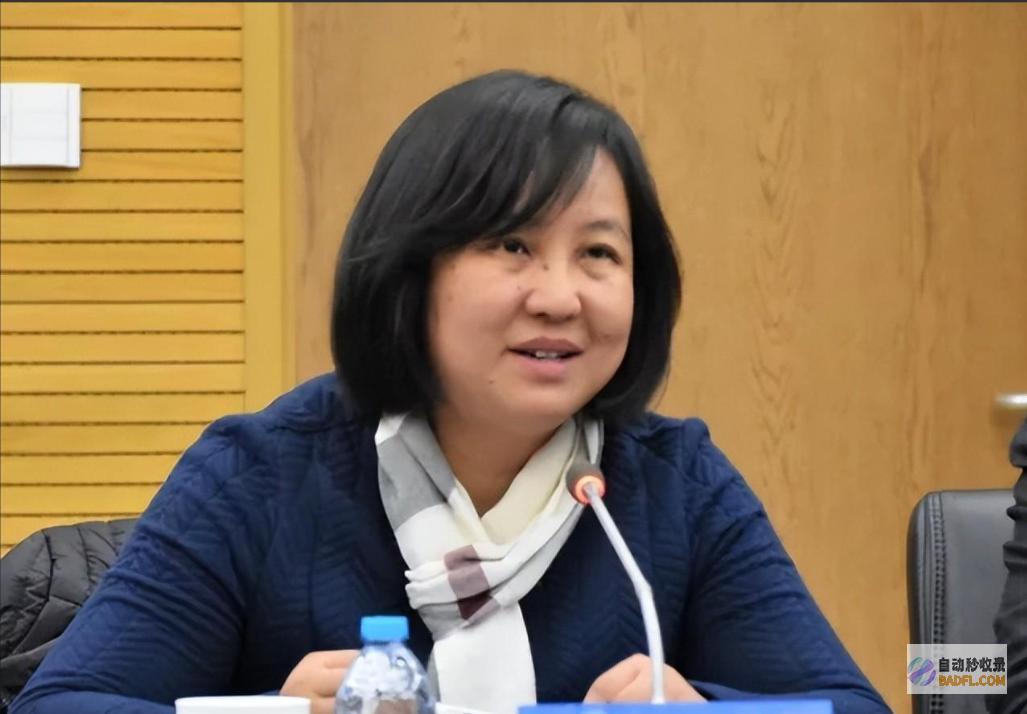 网友太弱小了不只扒出强硬背景余琦是惯犯还挖出