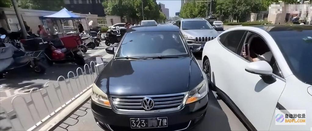网友太弱小了不只扒出强硬背景余琦是惯犯还挖出