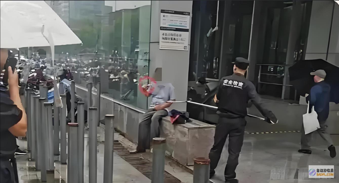 行凶者身份曝光地铁站持刀伤3人后续现场亲