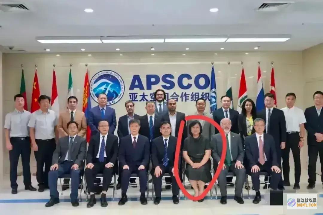 余琦为我国做出渺小奉献严重奉献的人不能骂请一