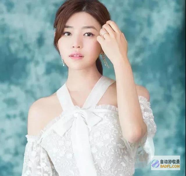 陈妍希 终于有人信了 这次 吴君如现在的话 底裤被扒光 (陈妍希终于有男朋友了)