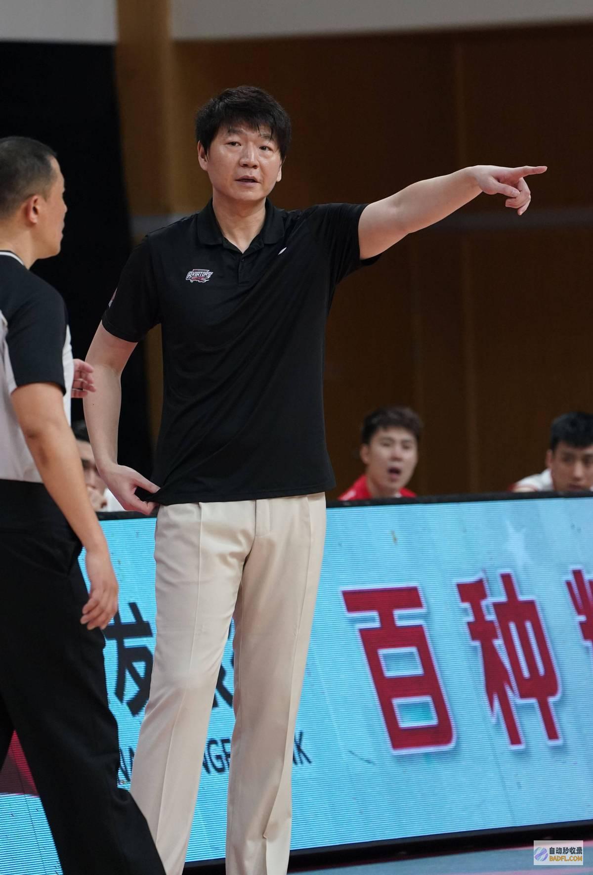 治理层不满意邱彪未夺冠退出新疆山东捡漏签约助