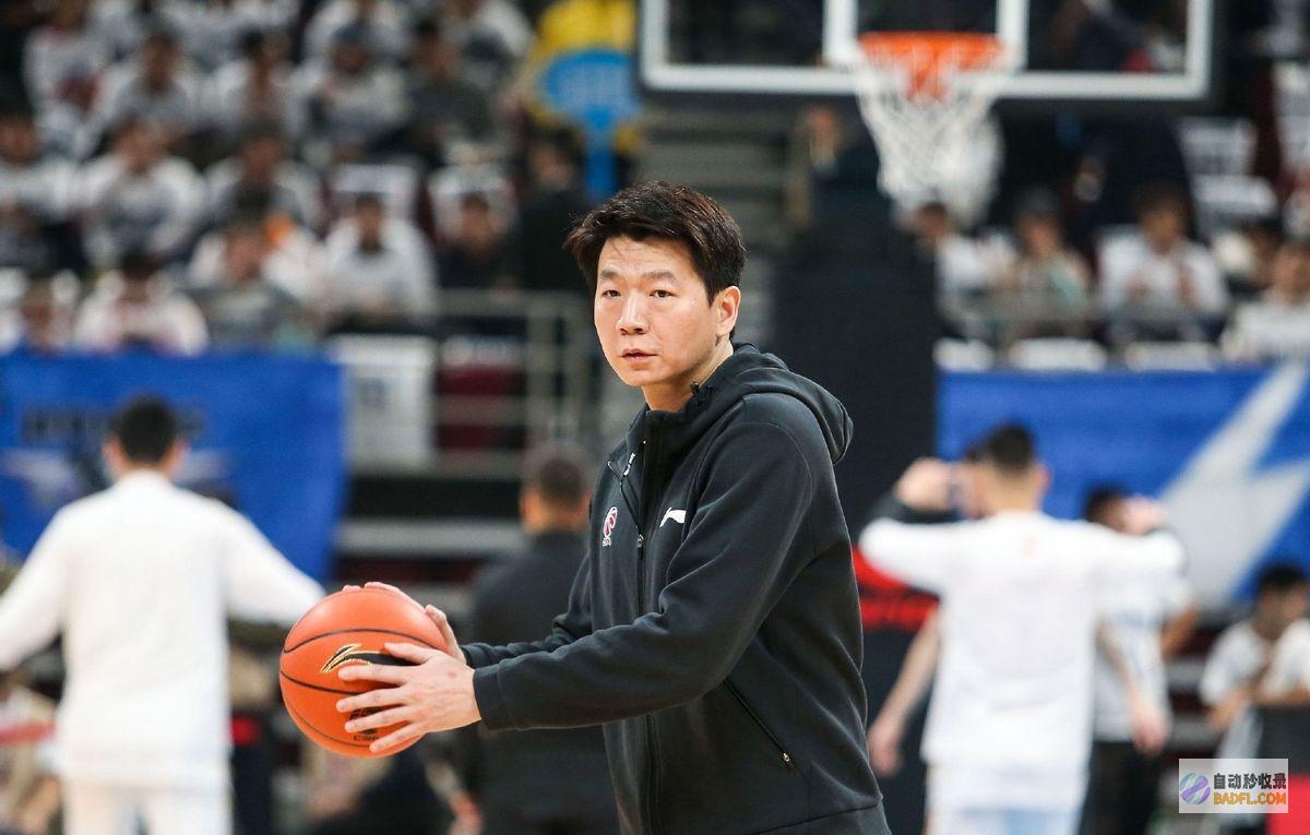 治理层不满意邱彪未夺冠退出新疆山东捡漏签约助