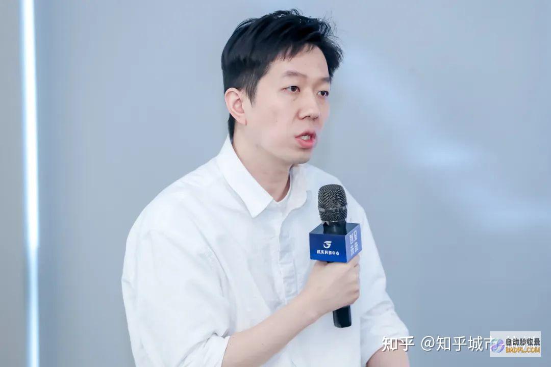 AIGC的伦理考量：人工智能生成内容中的道德问题和责任