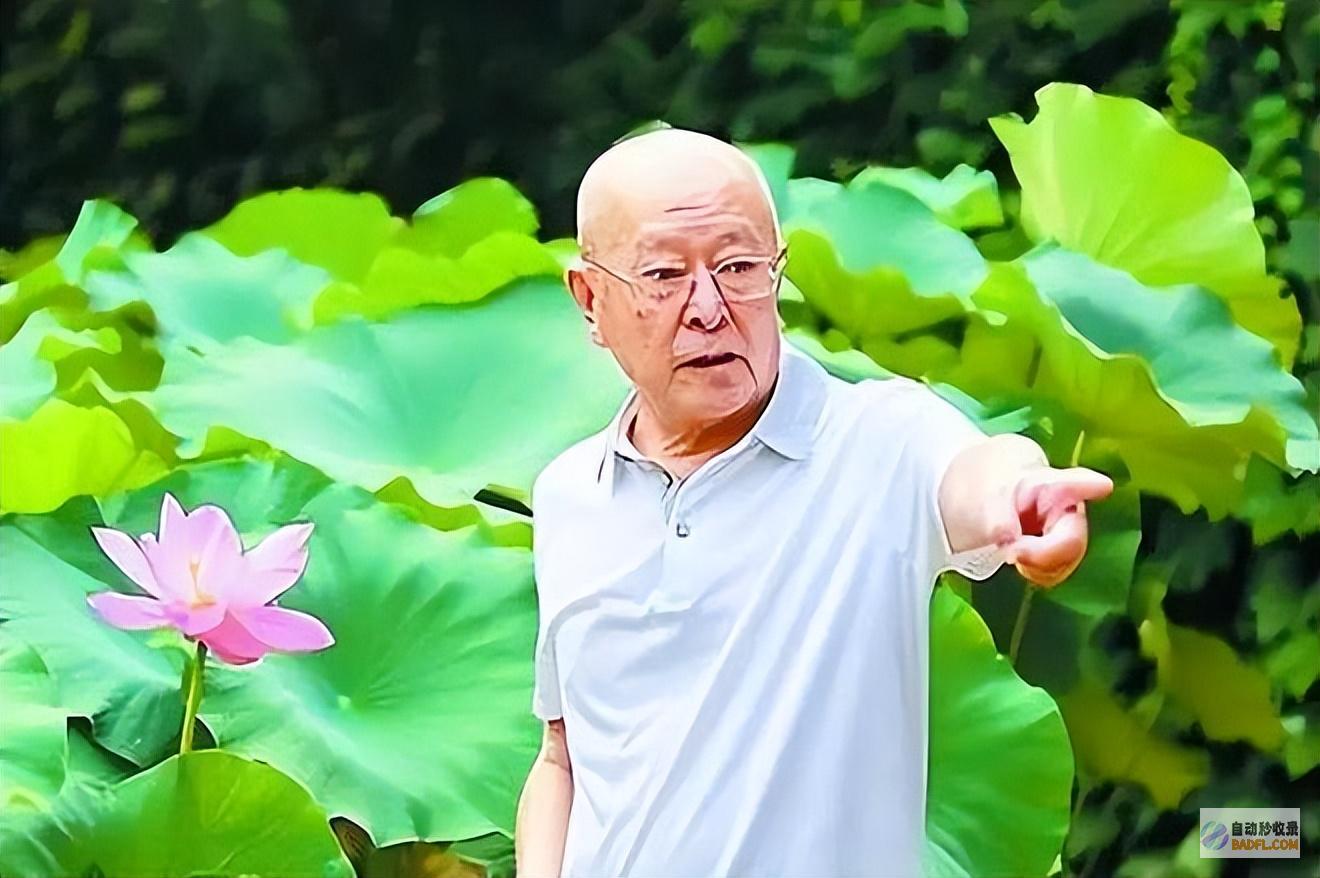 演周恩来拿下金鸡奖影帝54岁聪慧儿子故意结演员