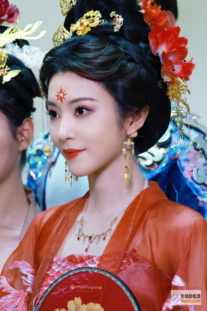 李云霄央视太给自己长脸演唐朝贵妃满脸肉感富态
