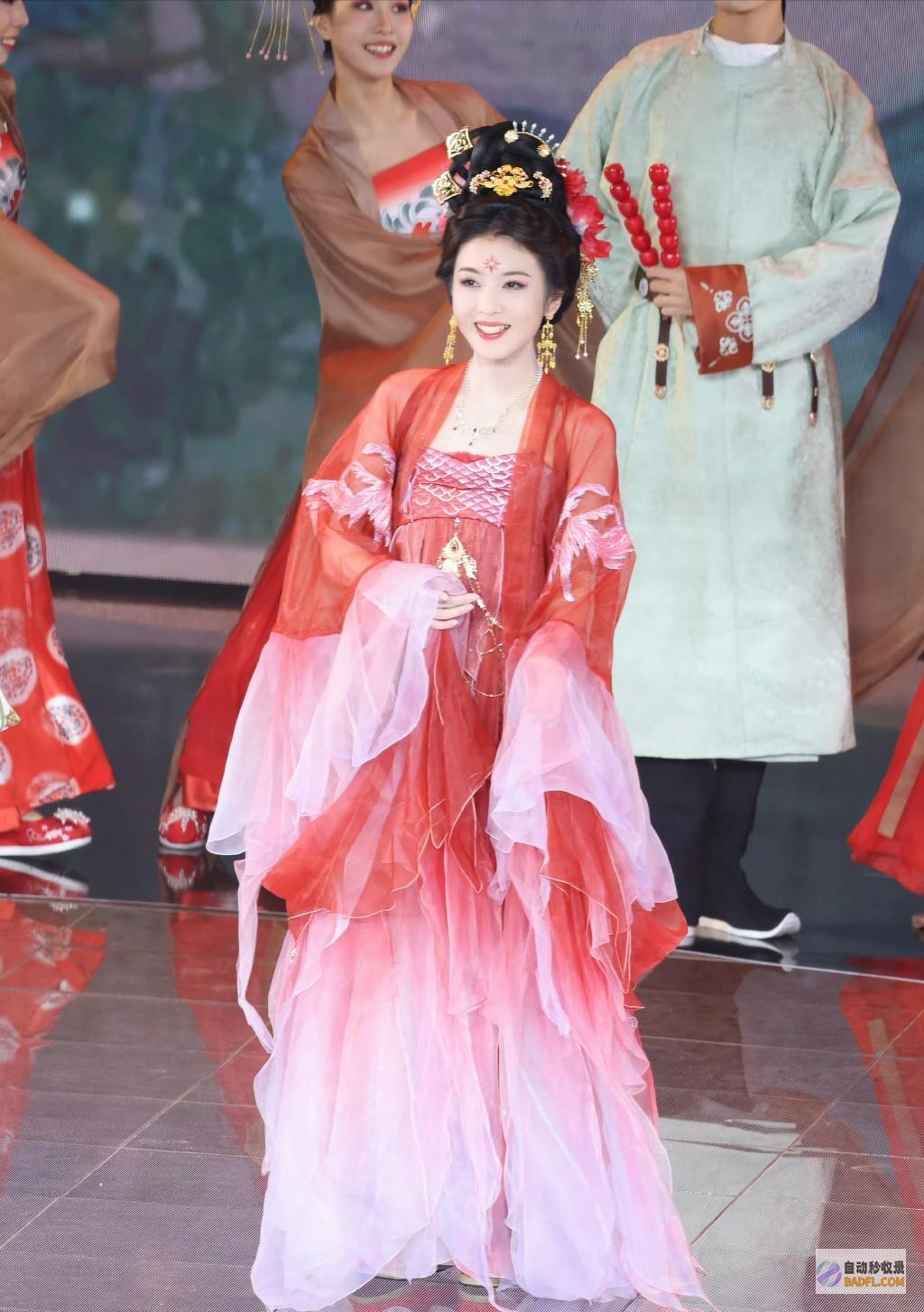 李云霄央视太给自己长脸演唐朝贵妃满脸肉感富态