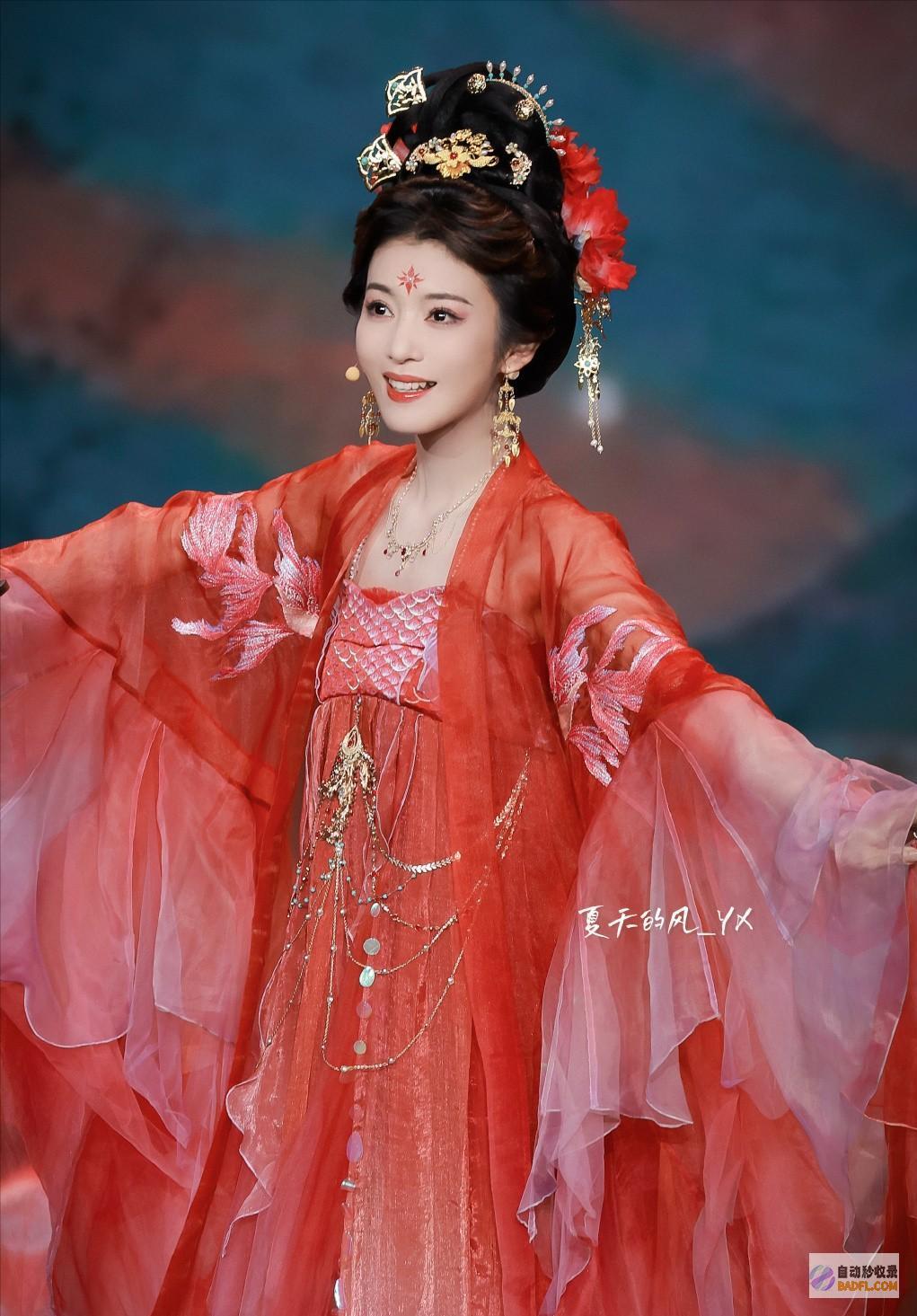 李云霄央视太给自己长脸演唐朝贵妃满脸肉感富态