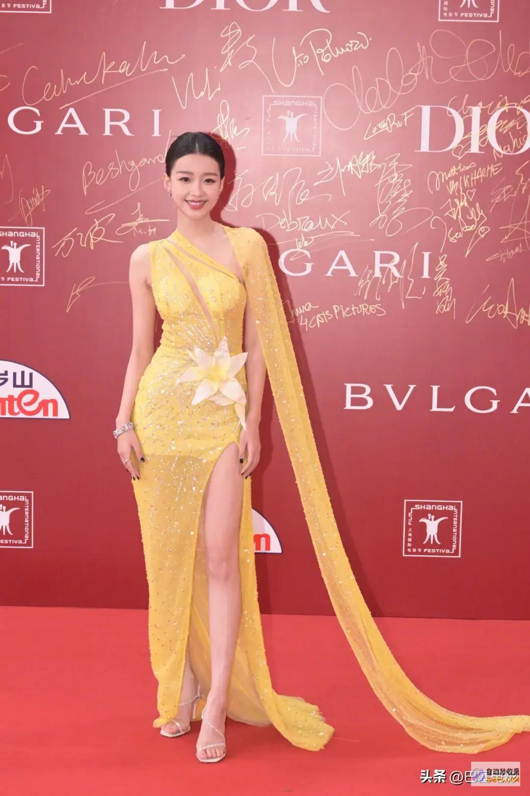 又乱穿黄晓明再拿影帝也太低调了上影