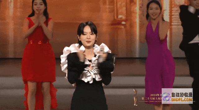 又乱穿黄晓明再拿影帝也太低调了上影