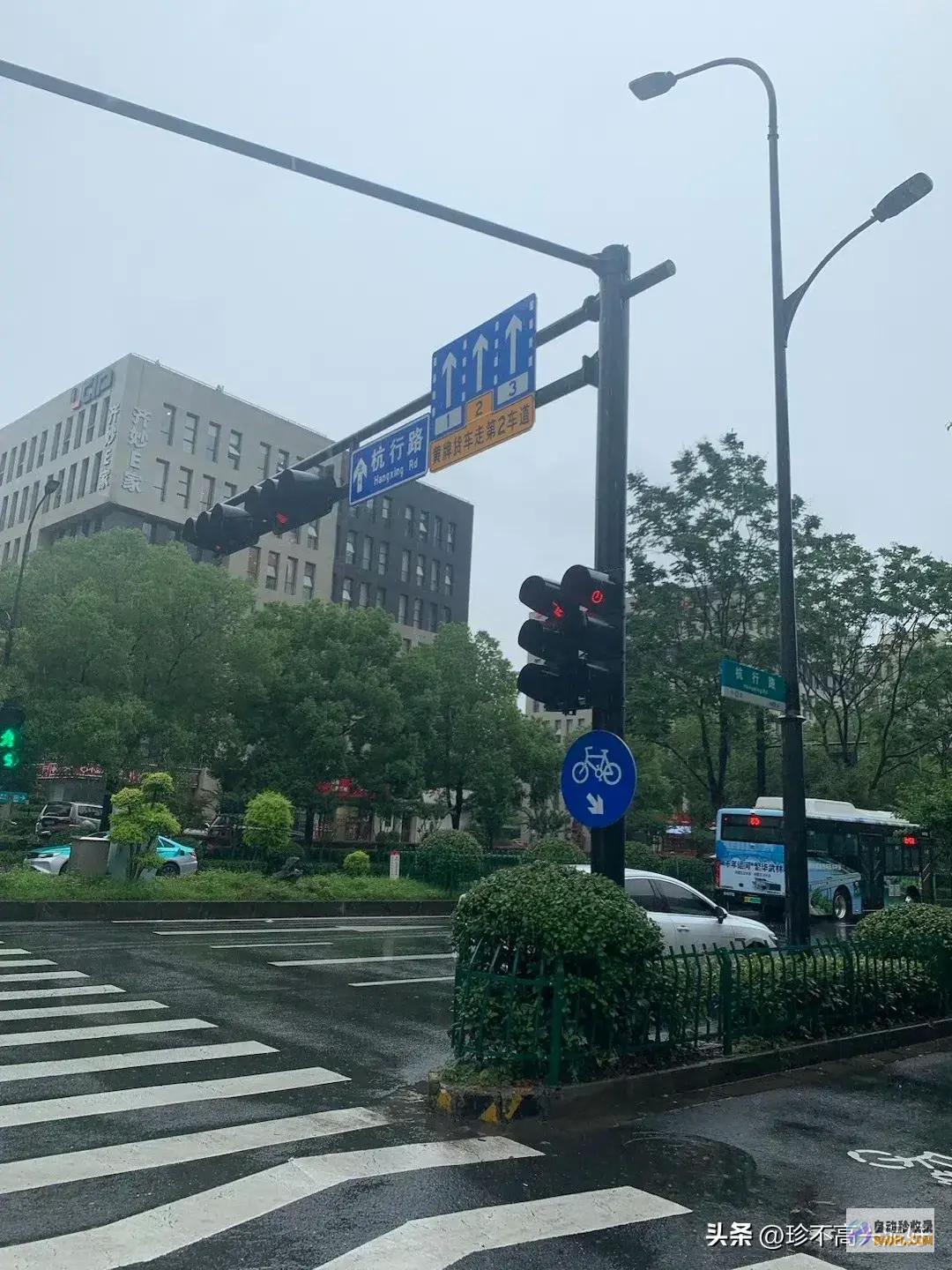 一周还有大雨当天杭州这个雨好大山洪