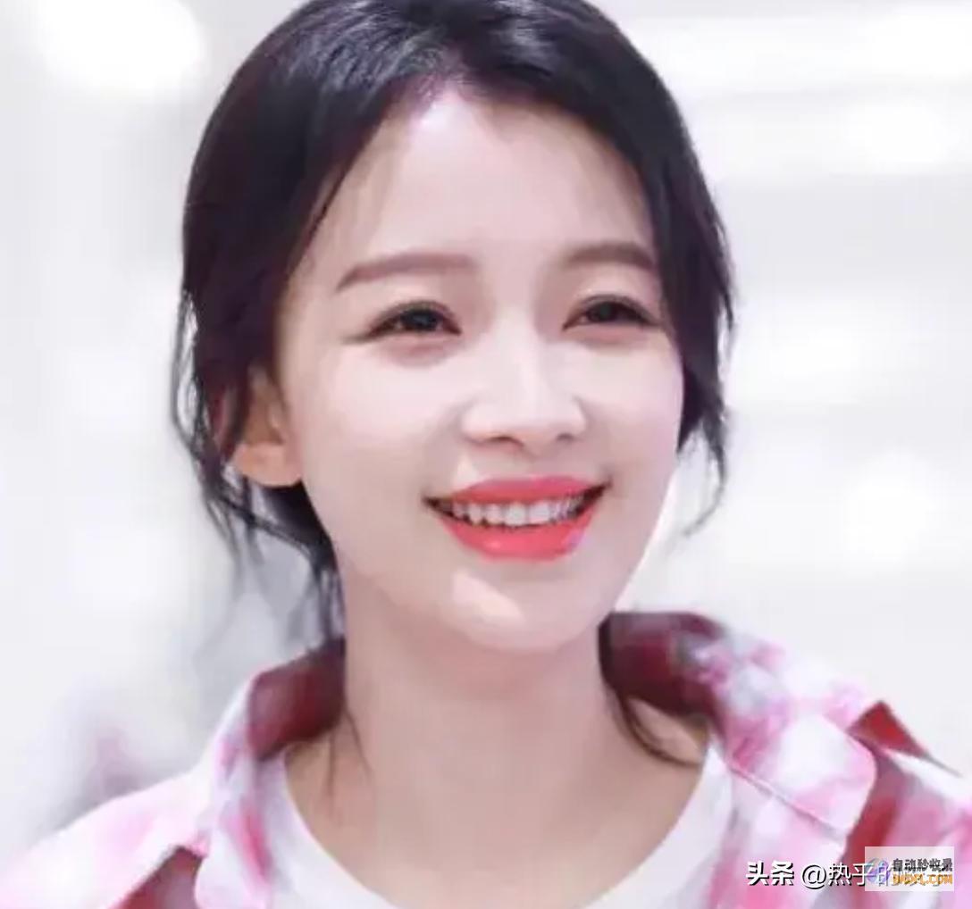满脸皱纹的给一切医美脸的明星们上了一课上
