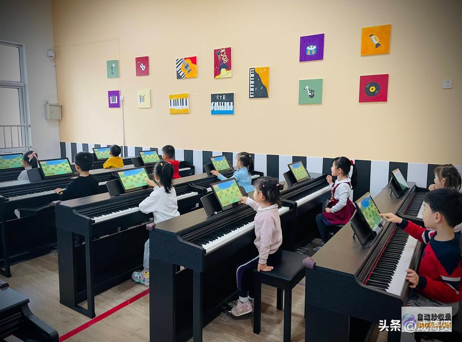 中产父母发懵钢琴崩盘后卖琴的倒了学琴的哭了教