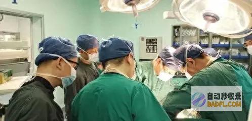 张杰自曝鱼刺卡喉手术阅历 警示公众勿鄙视食物安保 (张杰自曝鱼刺事件)