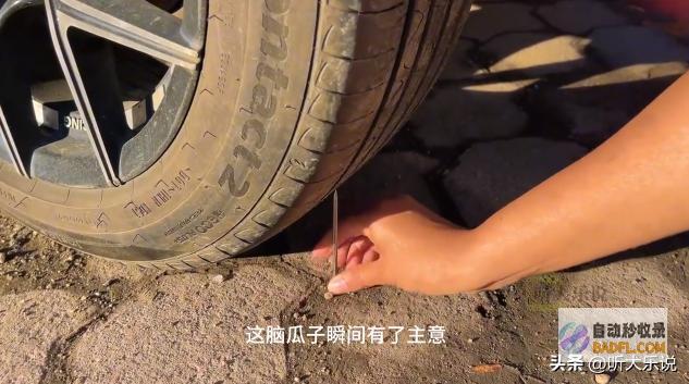 做的却浑然不知太大意人贩子抱走推车里的孩