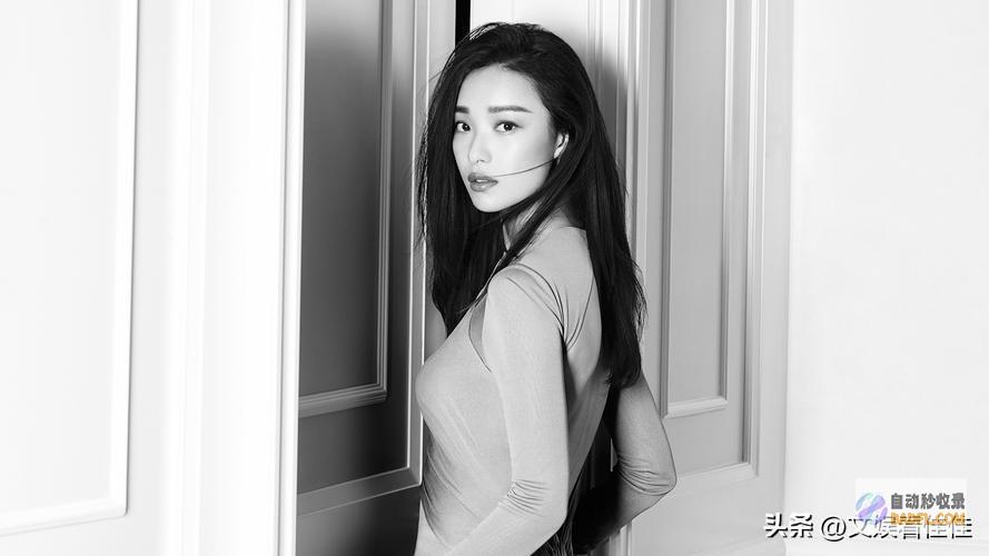 皮肤很黄显老仪态差36岁倪妮被偶遇一如既往小腹