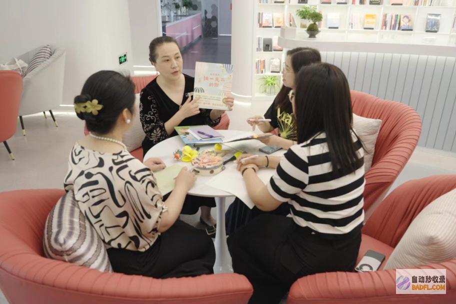 这位全职妈妈太棒了把青睐的事变成事业全职妈妈