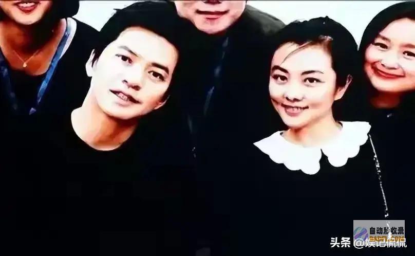 49岁李健带老婆北戴河看房均价高达25w自己个子