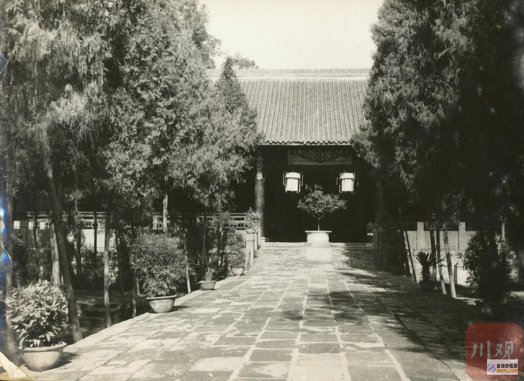 老照片带你穿梭光阴看过去成都武侯祠建馆40周年