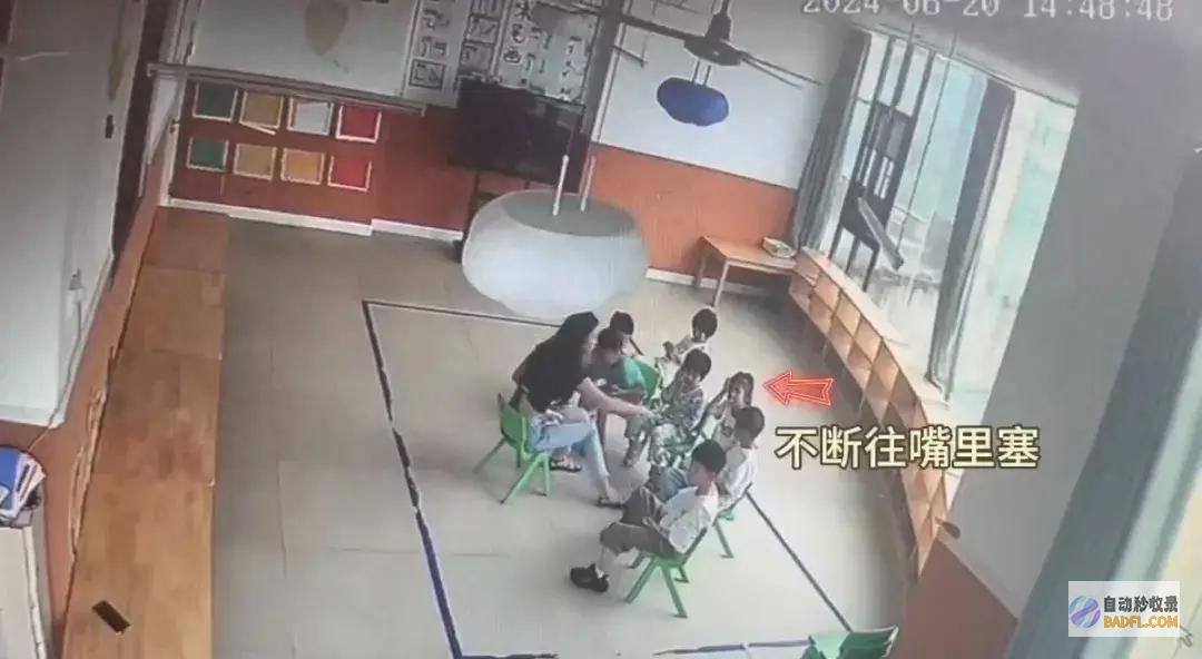 7岁女童吃面包被噎身亡 痛心！湖南娄底启智园幼儿园喜剧 (小女孩吃面)