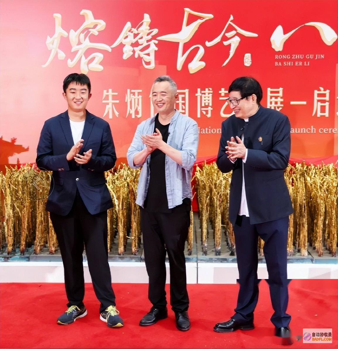 比起180万的更让咱们破防的是700分高考效