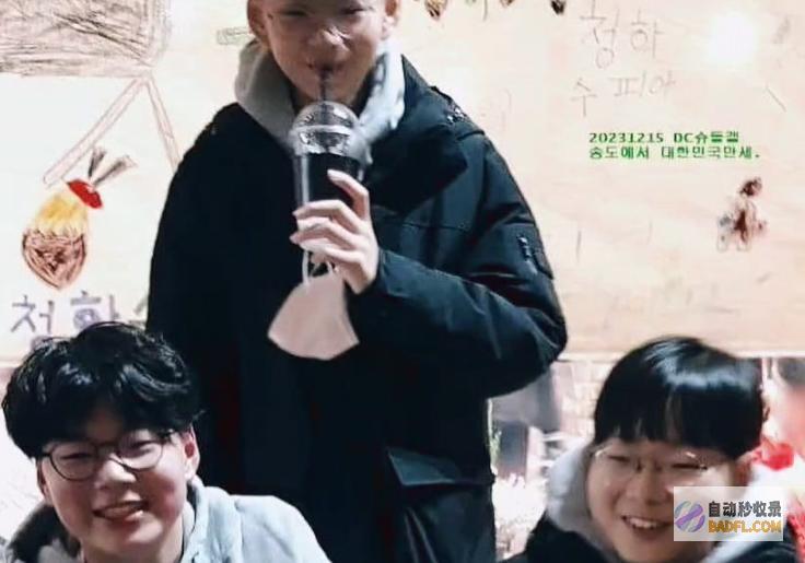 宋家三胞胎身高明过宋一国曾经的表情包长大了出
