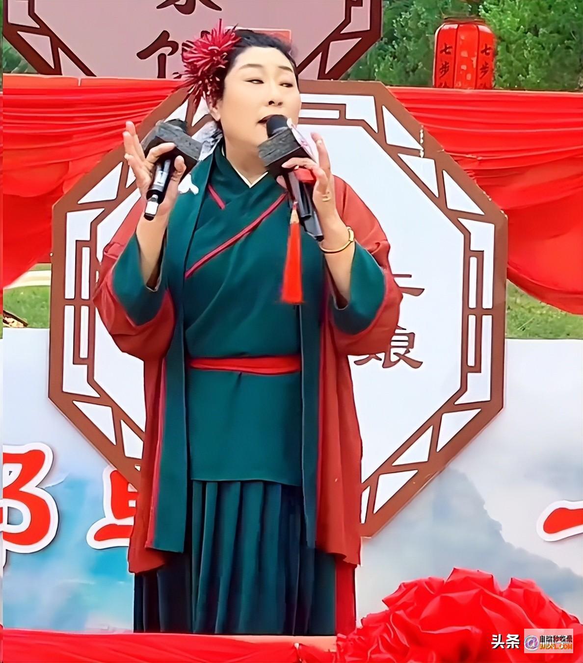 扔矿泉水泄愤王婆说媒女子对王婆布置不满事大了