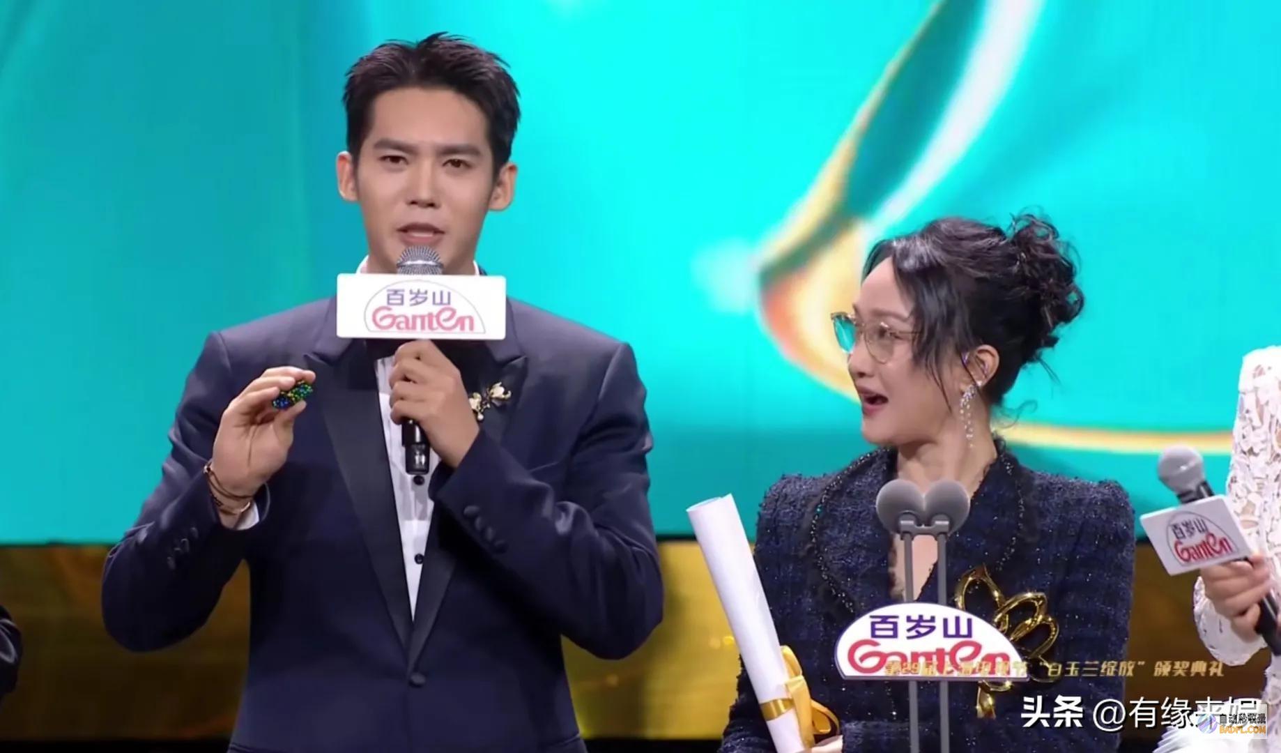 人情油滑在刘亦菲身上表现得酣畅淋漓江湖白