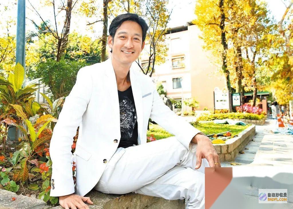 又一个蓝洁瑛失联男星大腹便便惊现街头精气正常