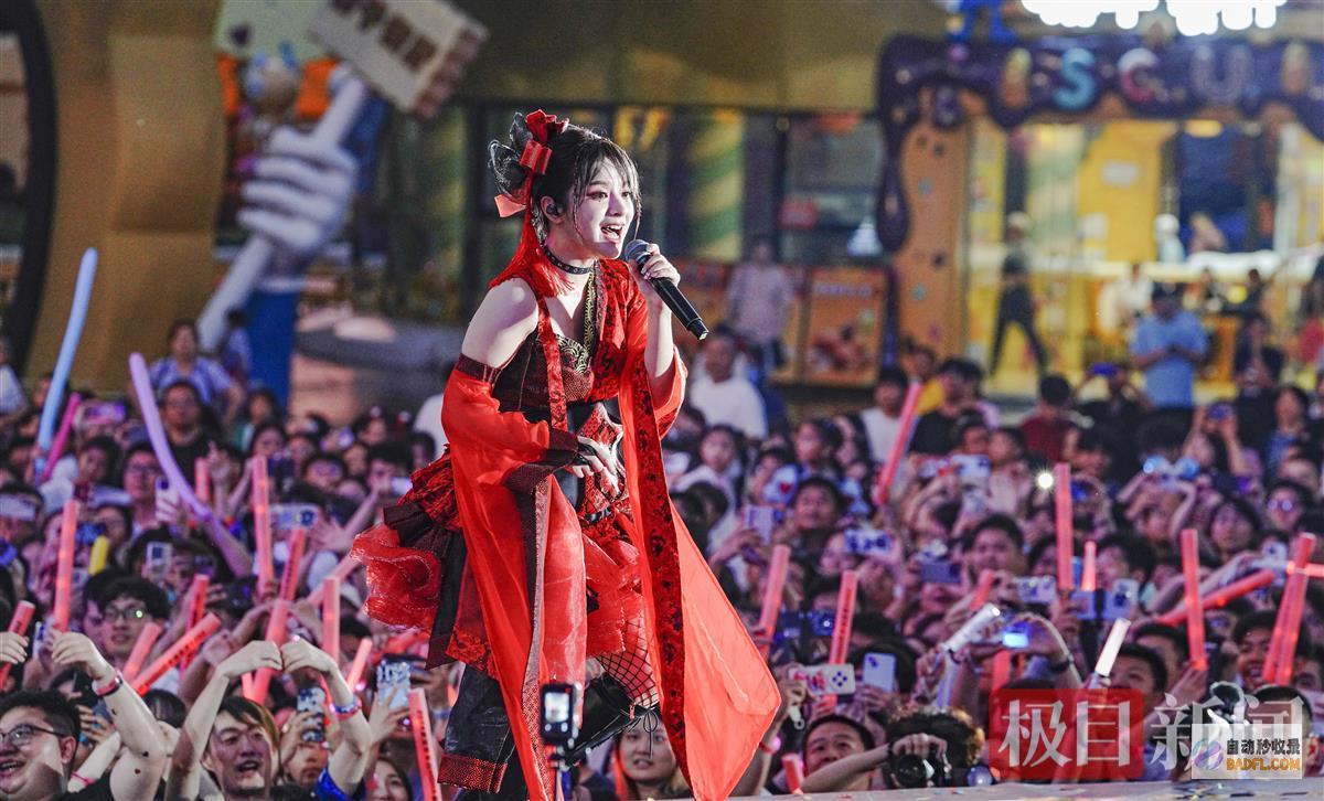 武汉欢畅谷HOHA节今天开幕美依礼芽空降启幕