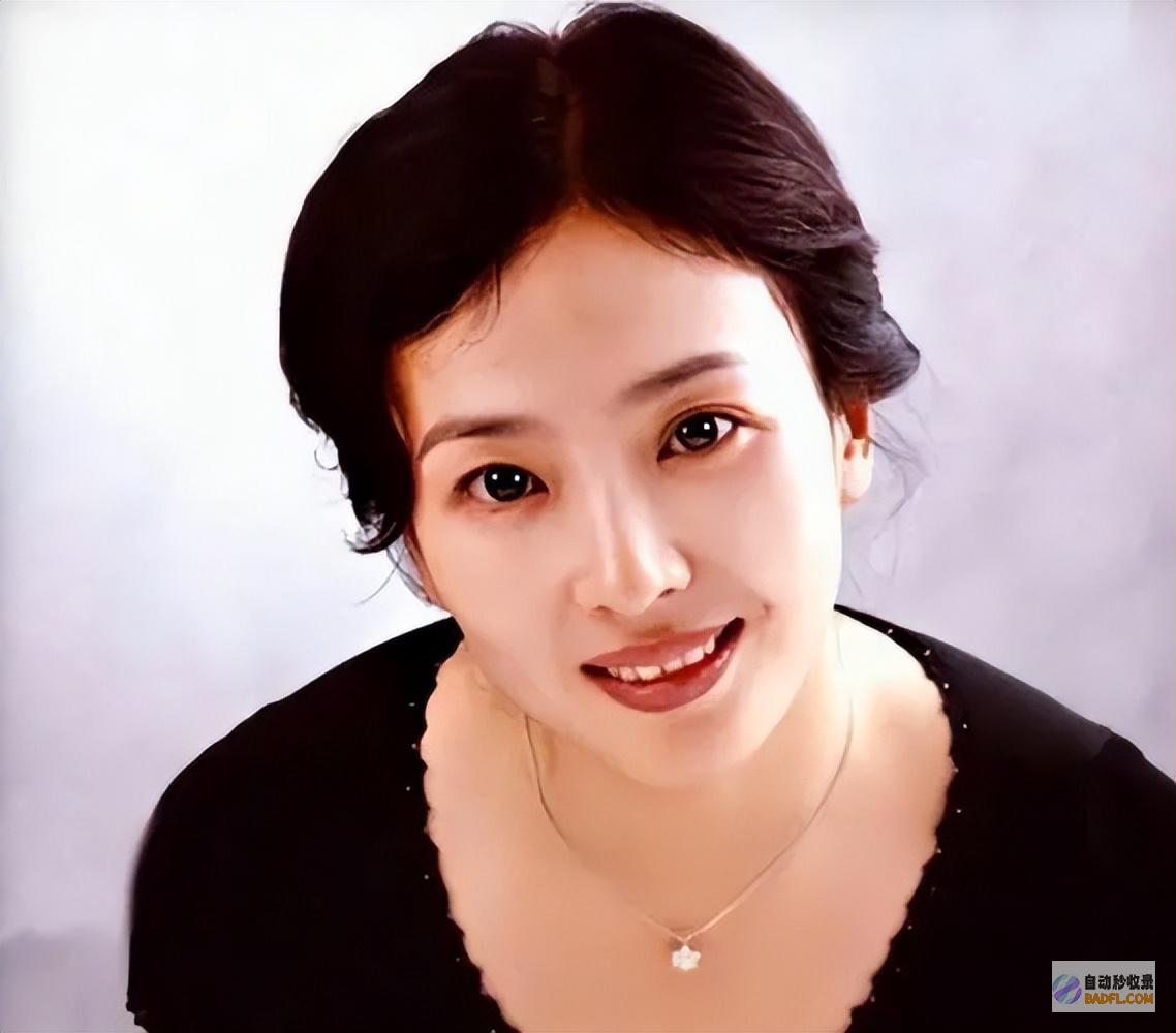 离婚后谋求者有数刘亦菲妈妈才是真的黄亦玫