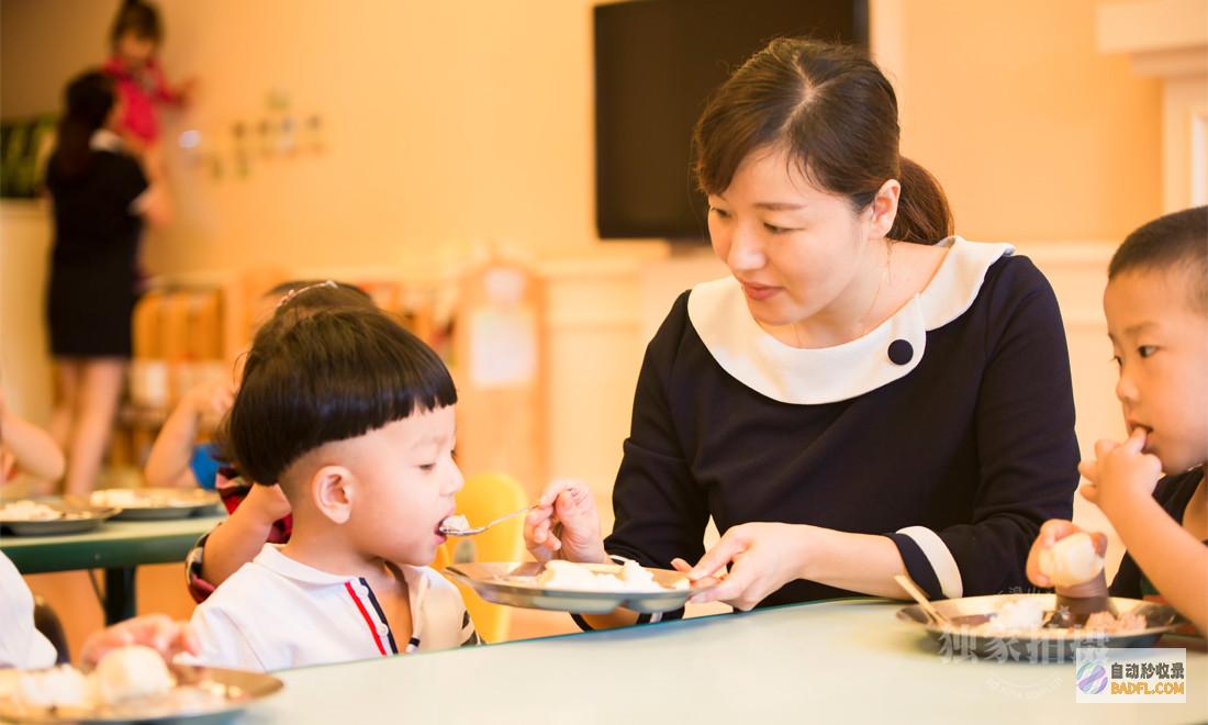 家长 河南女生高考171分 还有什么学可以上吗 女生痛哭 (河南女孩地位)
