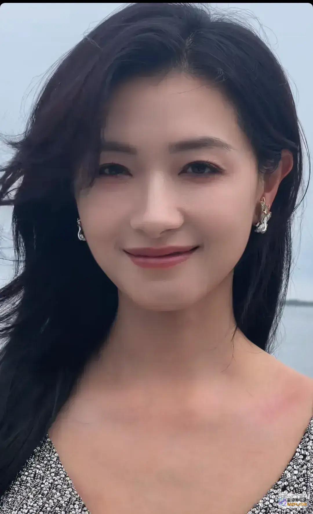 太刚绿头发出轨事情后续万茜以回应网友呐喊发绿