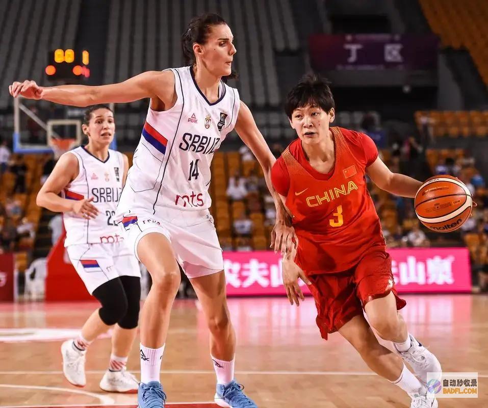 女篮热身82女篮热身赛直播