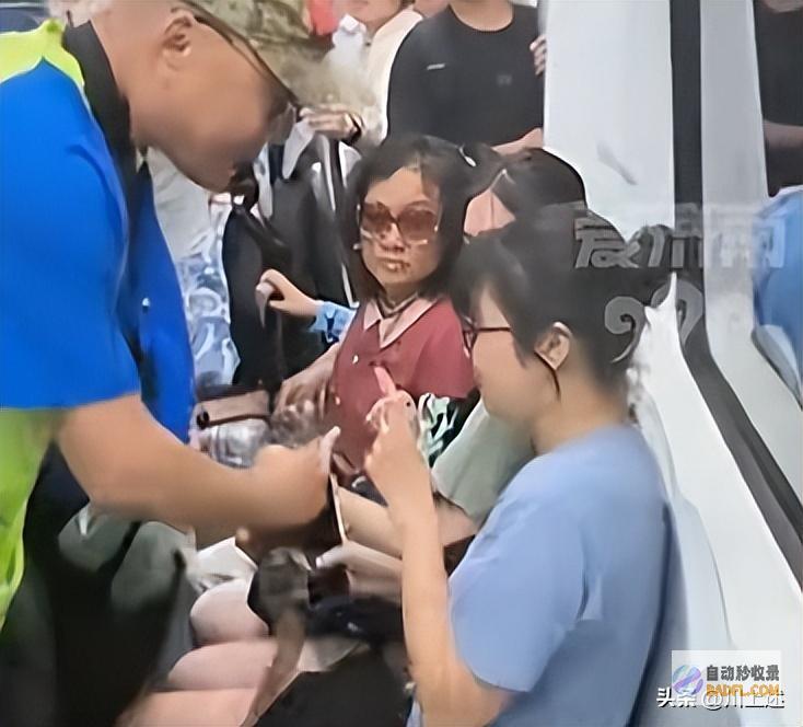 北京老人强制女孩让座后续果真不得了身份被曝光