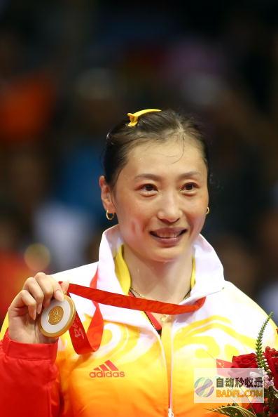 中国羽毛球单打静止员张志杰较量中晕倒后不治离世 亚羽联 (中国羽毛球单打)