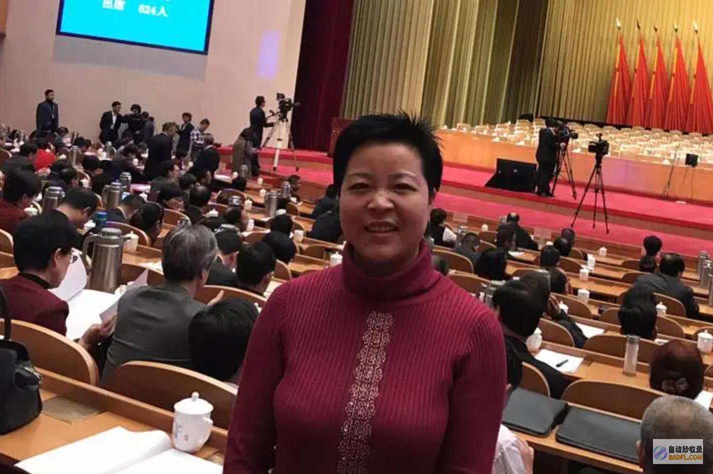精气破产后每天卖18个小时包子曾经资产过亿