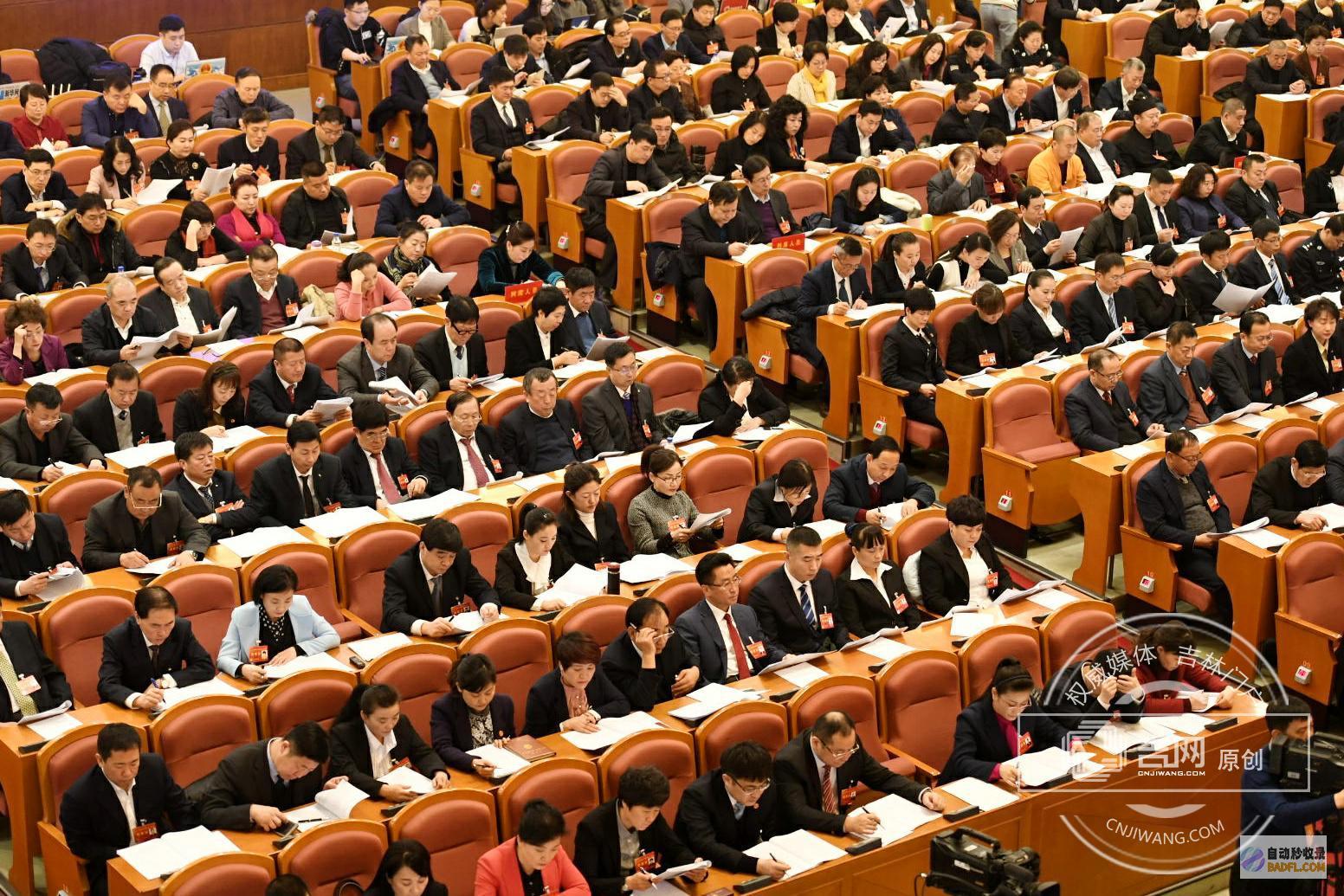 第一届全国全民健身大赛 华北区 速度滑冰较量 河北队收获2金2银7铜 (第一届全国全民健身)