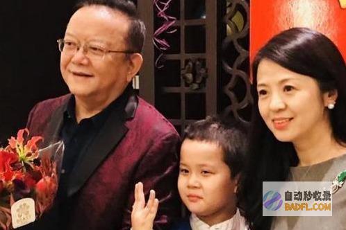 大瓜！男性吃了一斤见手青后 人影钻进被窝 看见有 (男人吃瓜子有什么好处和坏处)