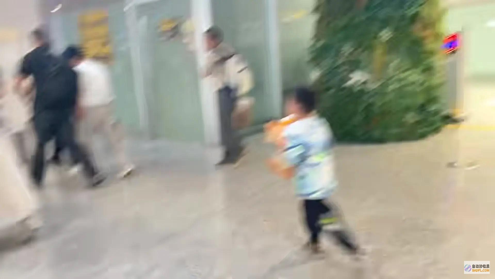 重庆宝妈带娃接机董宇辉激情适度让人不可了解善