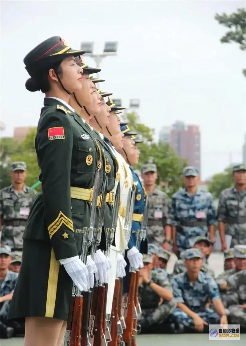 笑麻了下半年女兵应征报名行将开局我却笑死