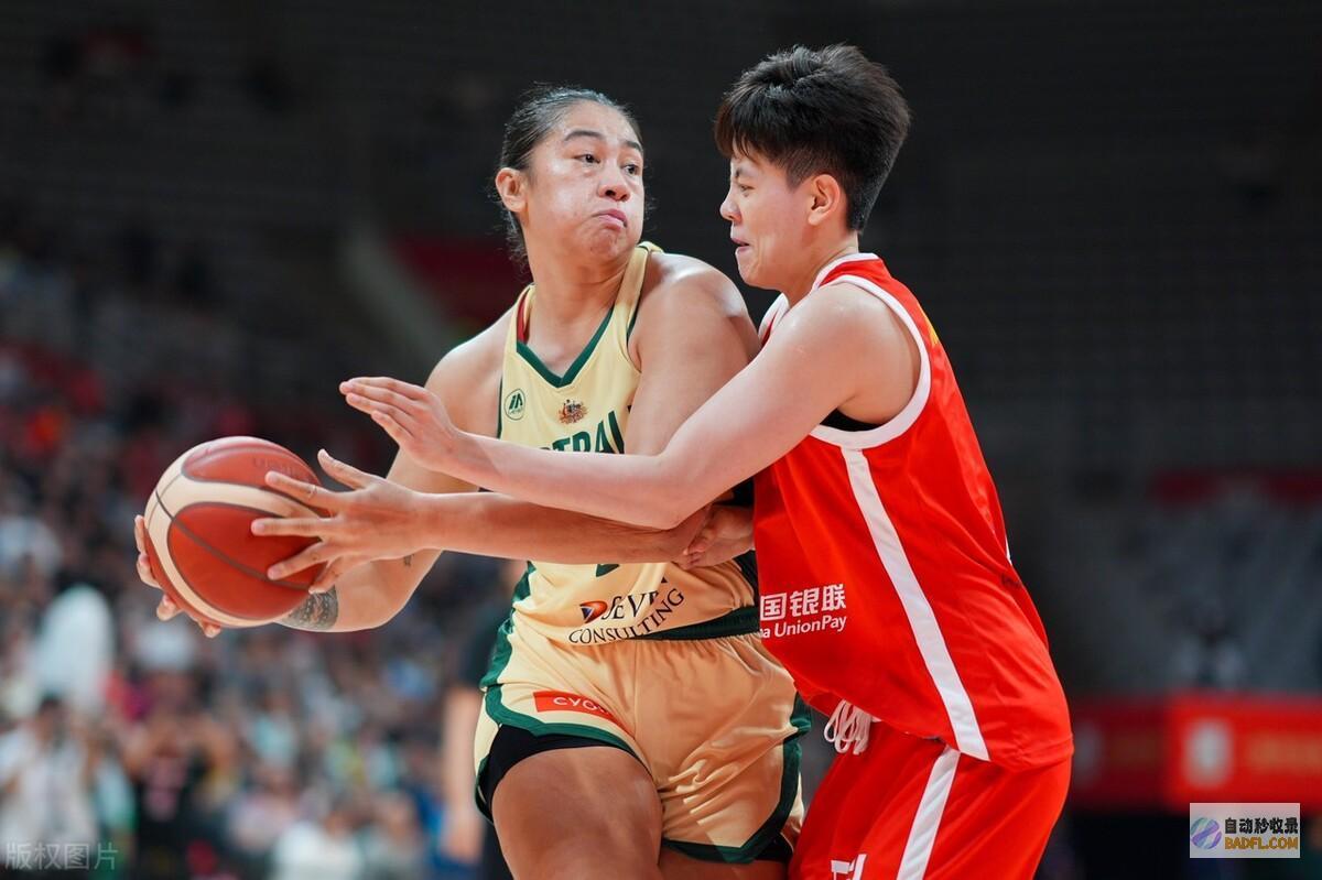 中国女篮巴黎奥运难夺金狂输28分李梦韩旭霸气摊