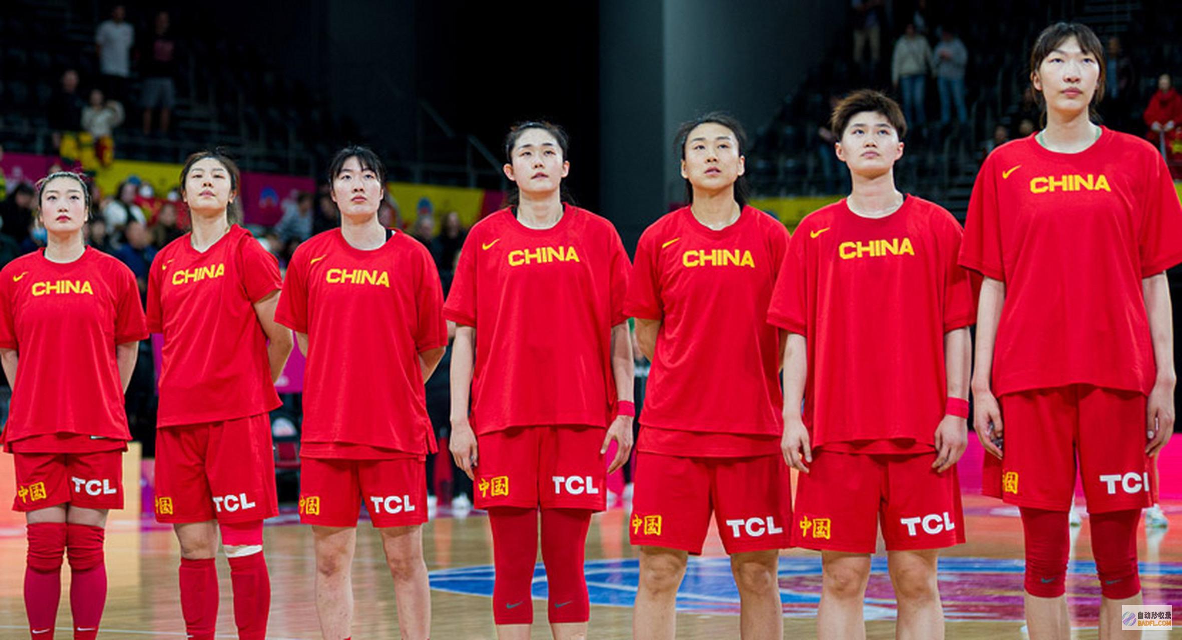 中国女篮巴黎奥运难夺金狂输28分李梦韩旭霸气摊