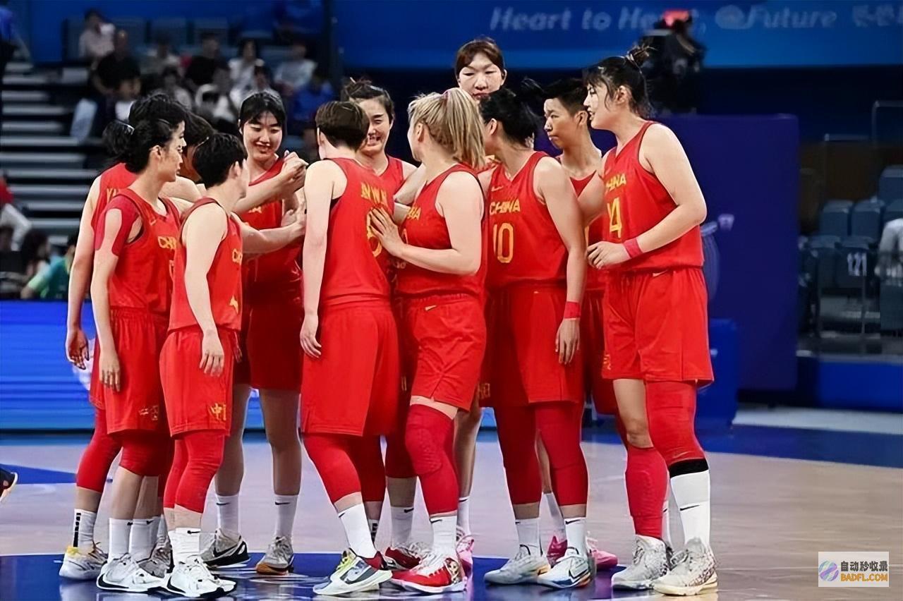 中国女篮巴黎奥运难夺金狂输28分李梦韩旭霸气摊