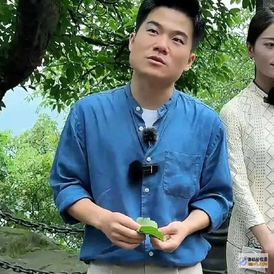 笑死粉丝不时失控花式吆喝董宇辉被喊舅舅?