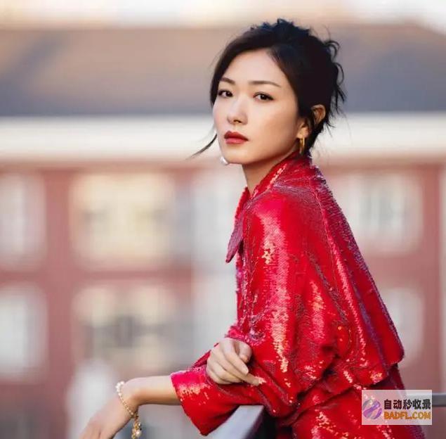 万茜这个样子好美谁看了能不心动和恻隐这称的上