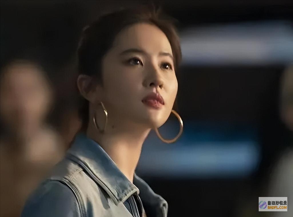 离婚后没有接受小雨?方协文离婚时吹女人一堆玫