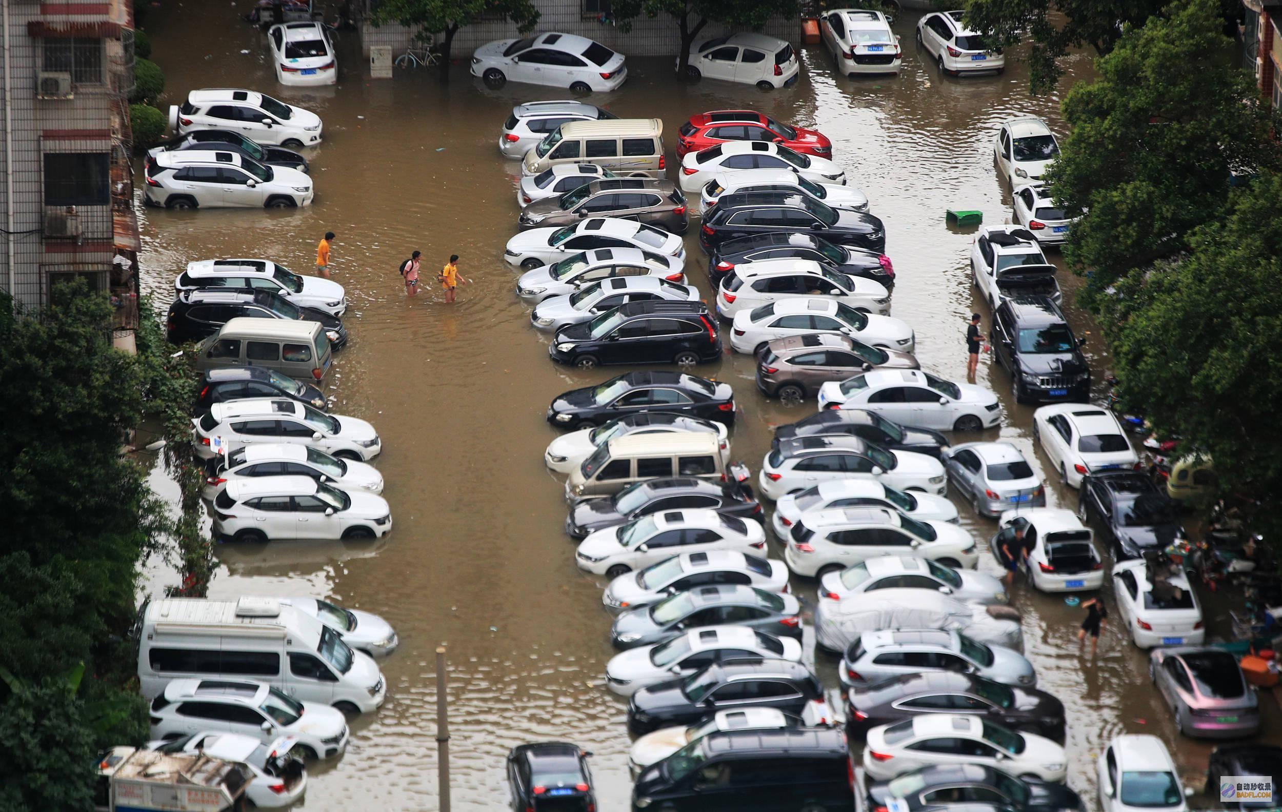 暴雨 中央气候台四预警齐发 微风 强对流 高温 (暴雨气候特征及成因分析)