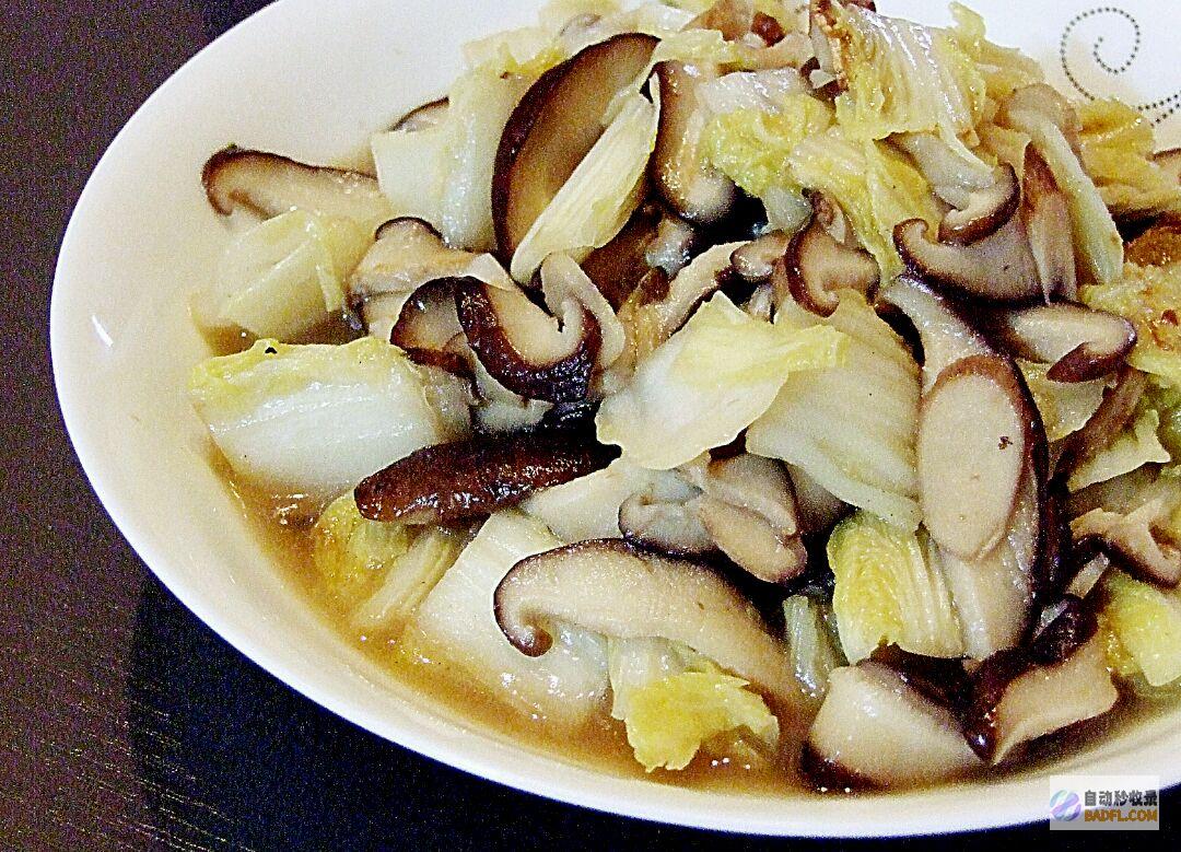香菇炒鸡蛋：简单易学的食谱，提升你的烹饪技能，享受健康美味 (香菇炒鸡蛋可以一起吃吗)